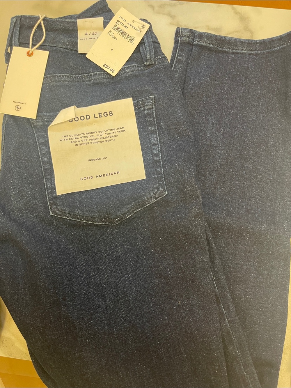 Good American Skinny Jeans in Dark Blue Wash